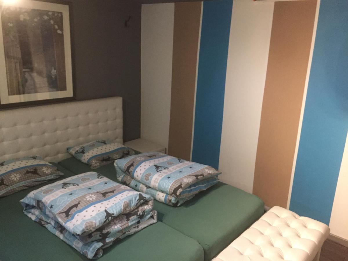 De Bron Villa Beringen Kültér fotó