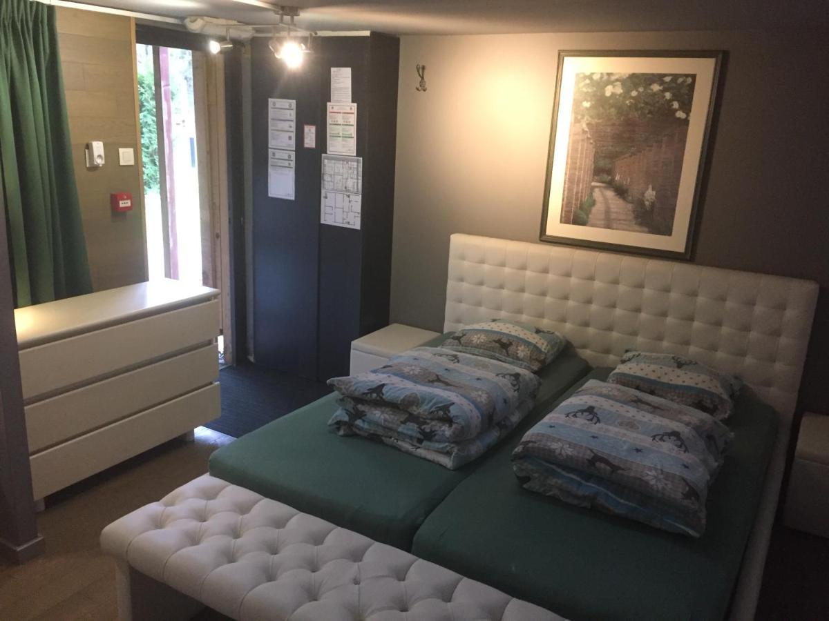 De Bron Villa Beringen Kültér fotó
