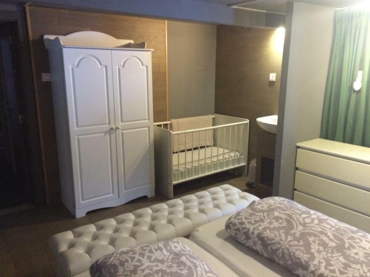 De Bron Villa Beringen Kültér fotó