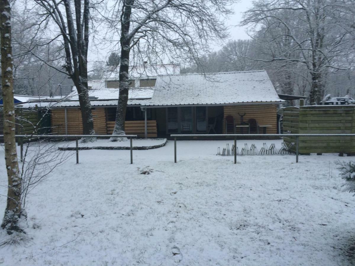 De Bron Villa Beringen Kültér fotó