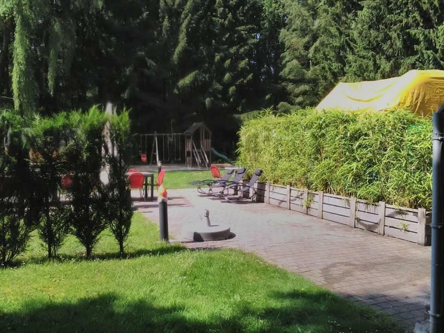 De Bron Villa Beringen Kültér fotó