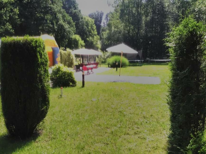 De Bron Villa Beringen Kültér fotó